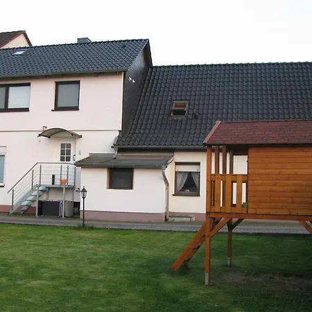 In Steinhude Mit Terrasse Und Garten * Wunstorf