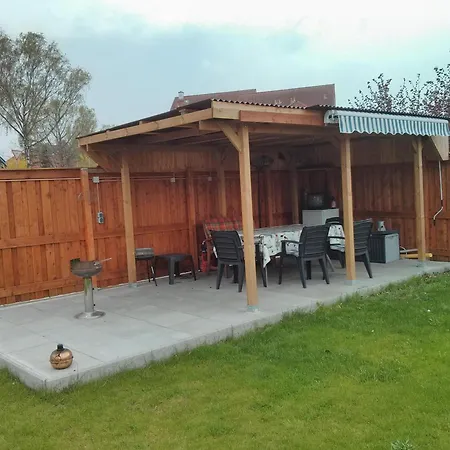 In Steinhude Mit Terrasse Und Garten * Wunstorf